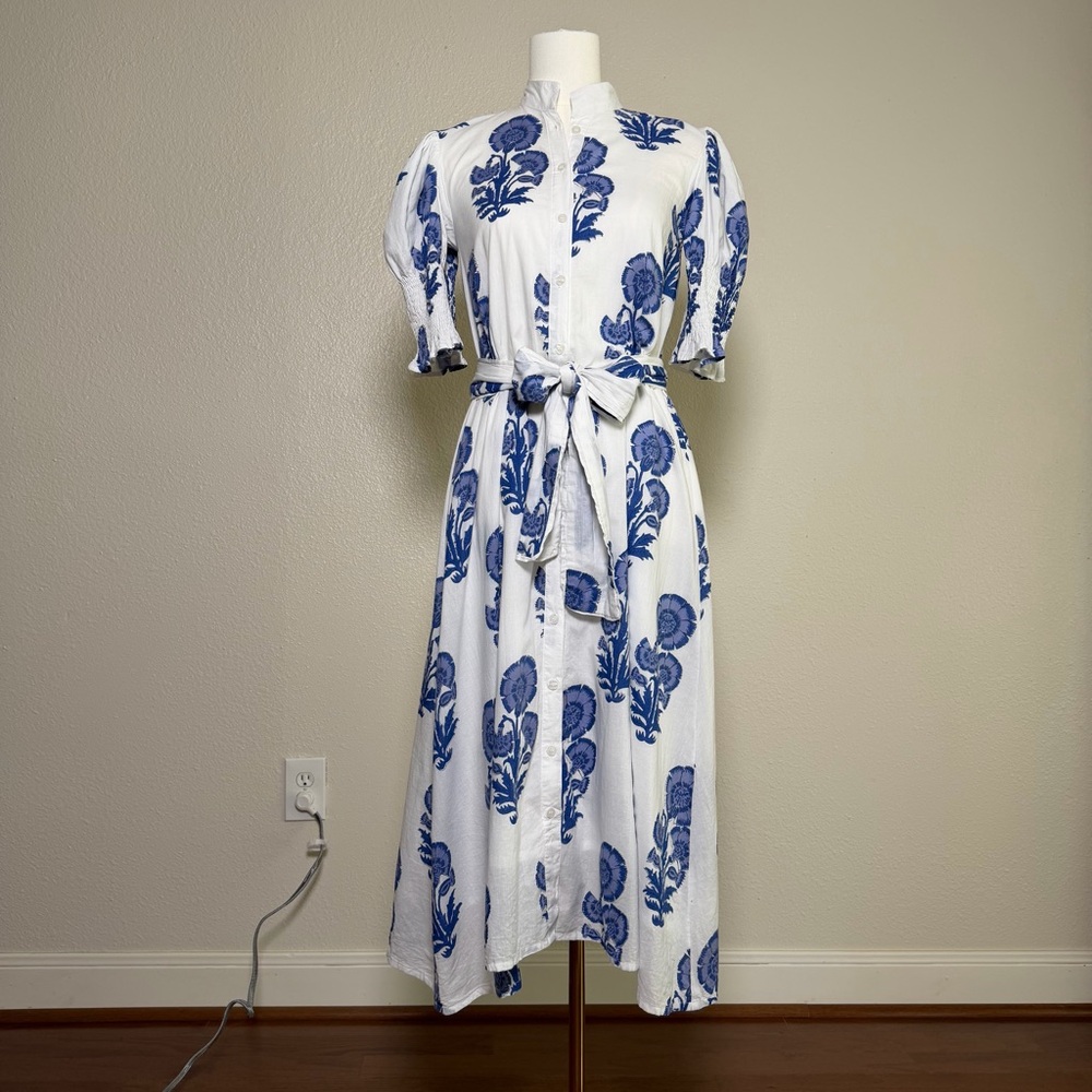 Victoria Dunn White with Blue Floral Print Midi Cotton Dress with Belt (XS)